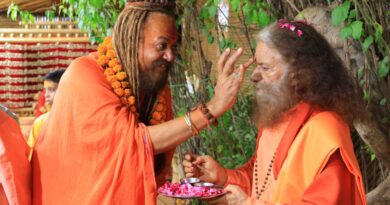 आदि सनातन धर्म रत्न सम्मान से सम्मानित हुए स्वामी चिदानन्द सरस्वती, बोले— कौशल के साथ संस्कार ही युवा शक्ति की पहचान