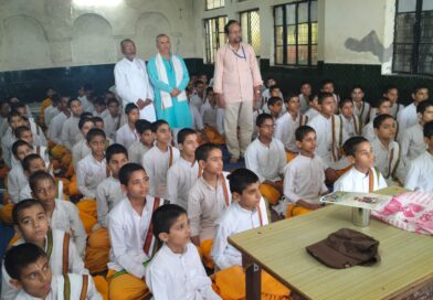 बाल अधिकार संवाद कार्यक्रम में 130 विद्यार्थियों को अधिकारों और कानूनों की दी जानकारी