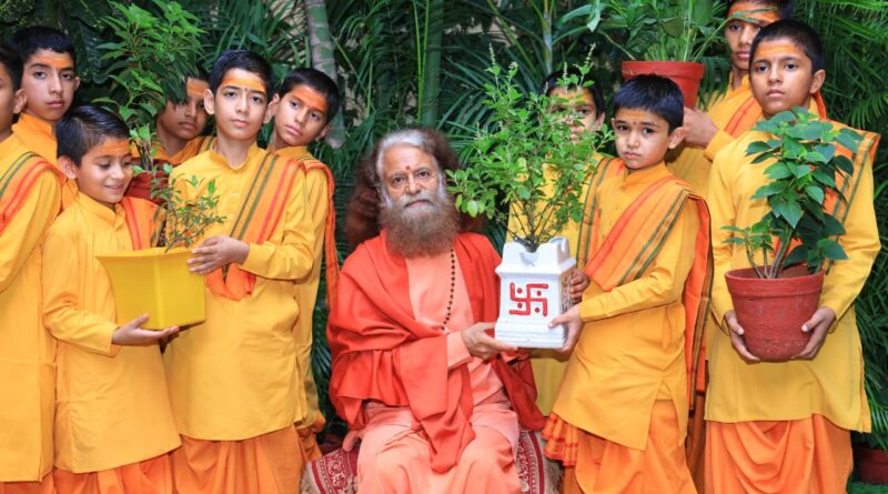 कांवड़ यात्रा प्रकृति, संस्कृति और सृष्टि के संरक्षण का बने संकल्प : स्वामी चिदानंद सरस्वती