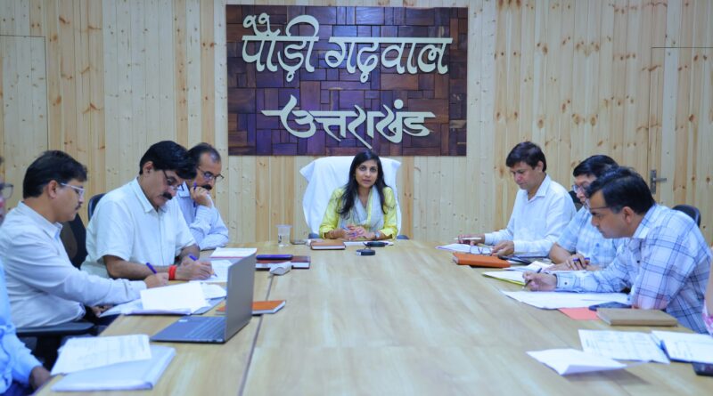 अमृत 2.0 योजनाओं में गुणवत्ता और समयबद्ध कार्य पर जोर, जल स्रोत संरक्षण के निर्देश