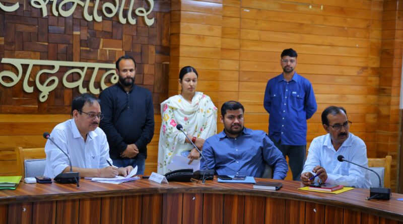 जनता मिलन में 34 शिकायतों पर सुनवाई, अधिकांश का मौके पर निस्तारण