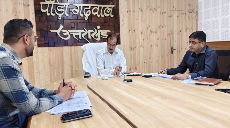 सड़क सुरक्षा को लेकर अपर जिलाधिकारी के कड़े निर्देश, जागरूकता और प्रवर्तन पर जोर
