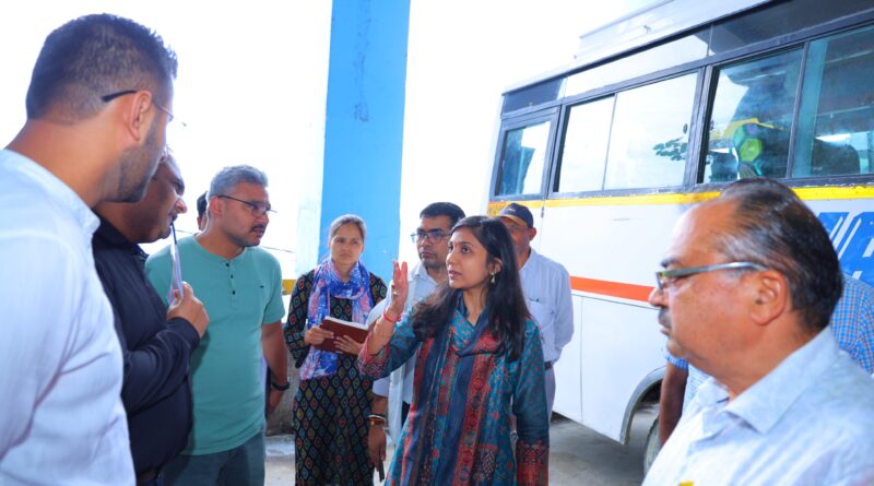 बस अड्डे पर अमृत कक्ष का शुभारंभ, महिलाओं को मिली सम्मानजनक स्वास्थ्य सुविधा
