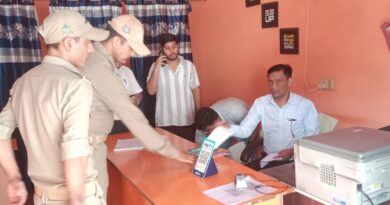सीएससी केंद्रों पर छापा, अनियमितताओं पर नोटिस