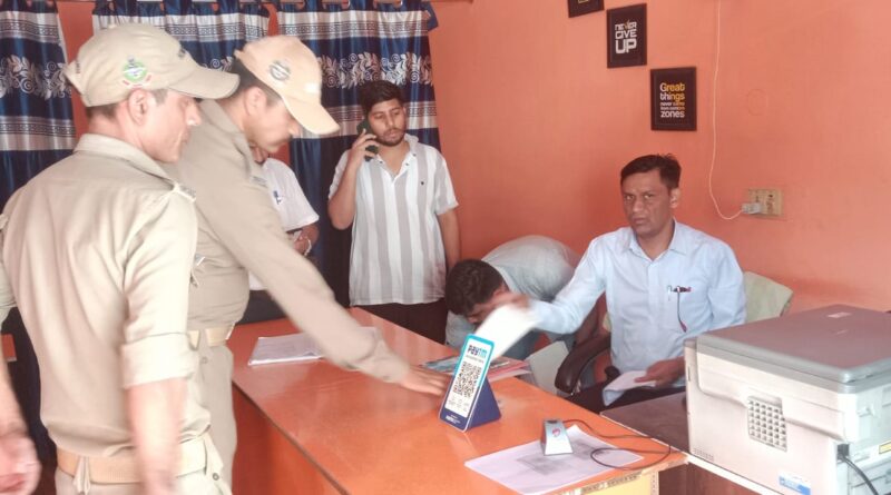 सीएससी केंद्रों पर छापा, अनियमितताओं पर नोटिस