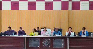 सड़क, पानी और शिक्षा के मुद्दों पर गरमाया बीडीसी सदन, 107 समस्याएं उठीं