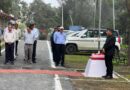 गढ़वाल आयुक्त कार्यालय में शान से लहराया तिरंगा, वीर स्वतंत्रता सेनानियों को किया नमन