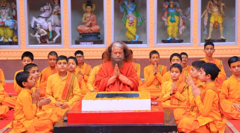 नाग पंचमी प्रकृति के प्रति श्रद्धा और सह-अस्तित्व का सनातन पर्व: स्वामी चिदानन्द सरस्वती