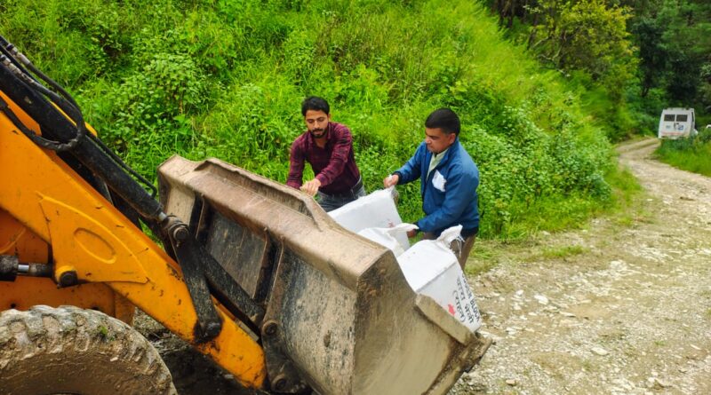 महरगांव में राहत और पुनरुद्धार कार्य तेज, बहाल हो रही बुनियादी सुविधाएं