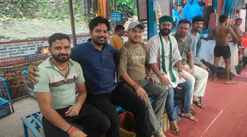 नीलकंठ में उक्रांद का जनसंपर्क अभियान, मिशन-2027 को लेकर व्यापारियों से किया संवाद