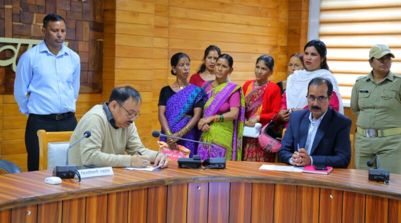 जनता मिलन में 19 शिकायतें दर्ज, अधिकांश का मौके पर निस्तारण