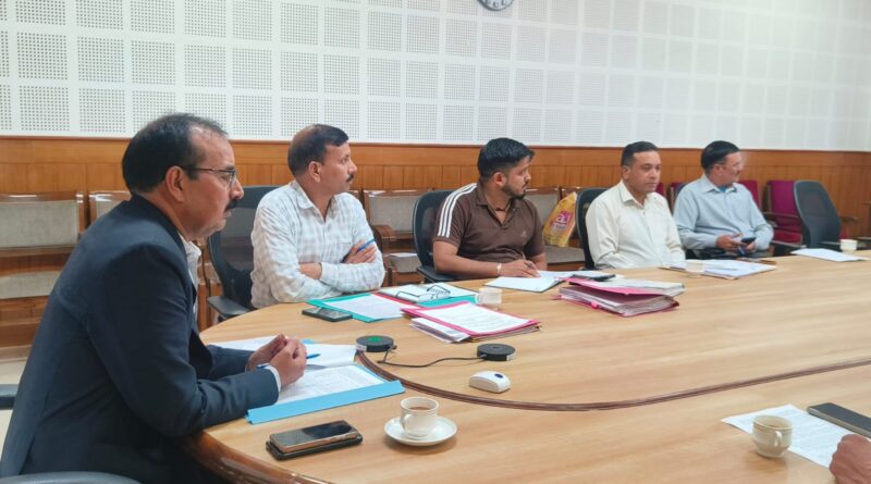 एसआईआर-2026 की तैयारियों को लेकर राजनीतिक दलों के प्रतिनिधियों के साथ बैठक