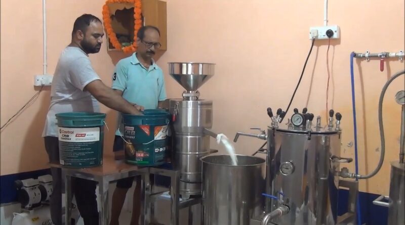 स्वास्थ्य कारणों से छूटी ड्राइविंग तो सुशील ने संभाली स्वरोजगार की राह, टोफू निर्माण से पाई नई पहचान