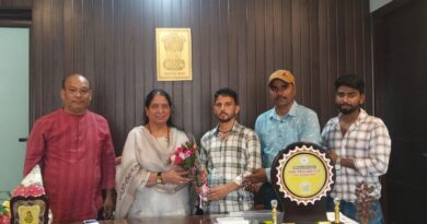 मोलाखाल-बागो-सिलोगी मोटर मार्ग निर्माण की मांग तेज: ग्रामीणों और ग्राम प्रधान ने यमकेश्वर विधायक को सौंपा ज्ञापन