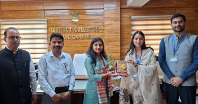 प्रशिक्षु प्रशासनिक अधिकारियों ने पौड़ी में जिलाधिकारी व CDO से की शिष्टाचार भें
