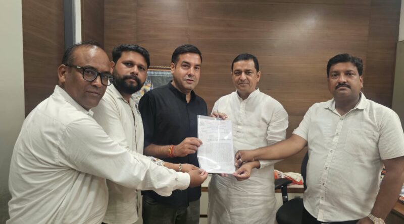 आरटीई से पहले नियुक्त शिक्षकों को टीईटी अनिवार्यता से मुक्त करने की मांग