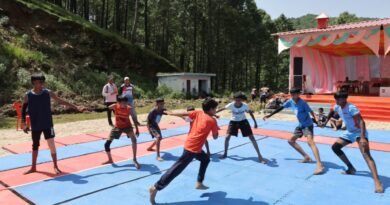 चौबट्टाखाल में विधायक चैंपियनशिप ट्राफी का आगाज, 31 न्याय पंचायतों के खिलाड़ी दिखाएंगे दमखम