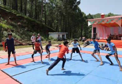 चौबट्टाखाल में विधायक चैंपियनशिप ट्राफी का आगाज, 31 न्याय पंचायतों के खिलाड़ी दिखाएंगे दमखम