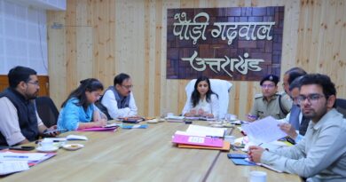 विधानसभा चुनाव-2027 की तैयारियों की समीक्षा, संवेदनशील मतदान केंद्रों पर सुविधाएं सुनिश्चित करने के निर्देश