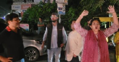 अंकिता को न्याय की मांग पर उबाल, देहरादून में प्रदर्शनकारियों ने भाजपा के शीर्ष नेतृत्व का पुतला फूंका