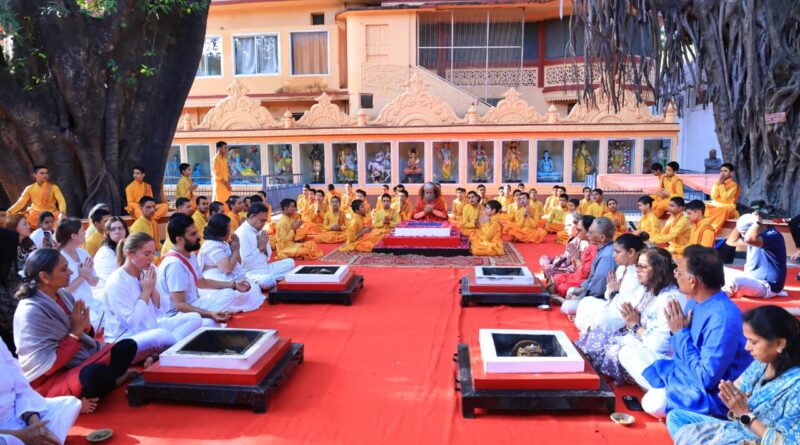 बिहार नाव हादसे पर स्वामी चिदानंद ने जताया दुख, सुरक्षा पर दिया जोर