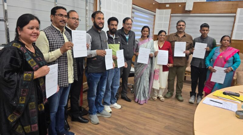 जिला योजना समिति के 20 सदस्य निर्वाचित, प्रमाण पत्र किए गए वितरित