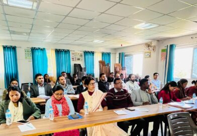 बदलते शैक्षिक परिदृश्य में नवाचार और सकारात्मक सोच के साथ कार्य करें अधिकारी: अपर निदेशक