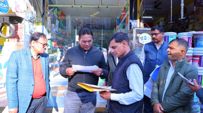 पौड़ी में पार्किंग सुविधाओं का होगा विस्तार, निर्माणाधीन कार्य एक माह में पूरा करने के निर्देश